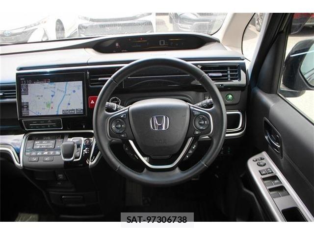 Honda e 2021-09 8372228-22