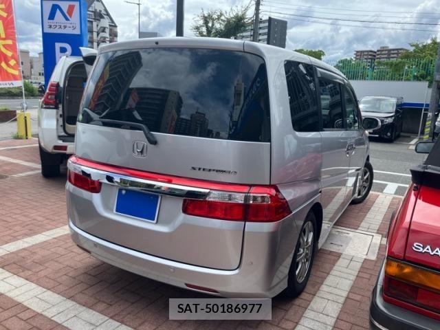 Honda e 2009-09 8415110-2