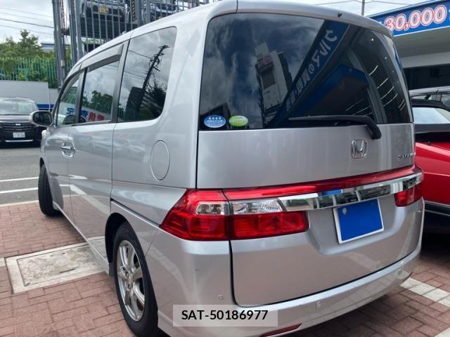 Honda e 2009-09 8415110-3