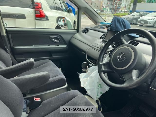 Honda e 2009-09 8415110-7