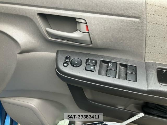 Honda e 2011-05 8415108-13