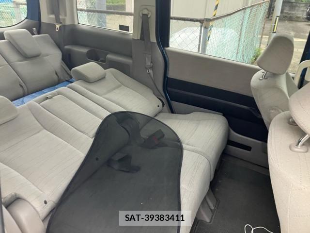 Honda e 2011-05 8415108-14