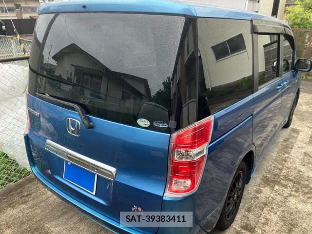 Honda e 2011-05 8415108-18