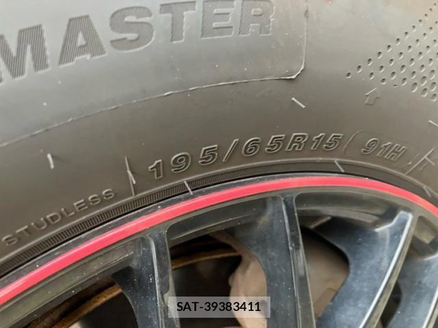 Honda e 2011-05 8415108-3
