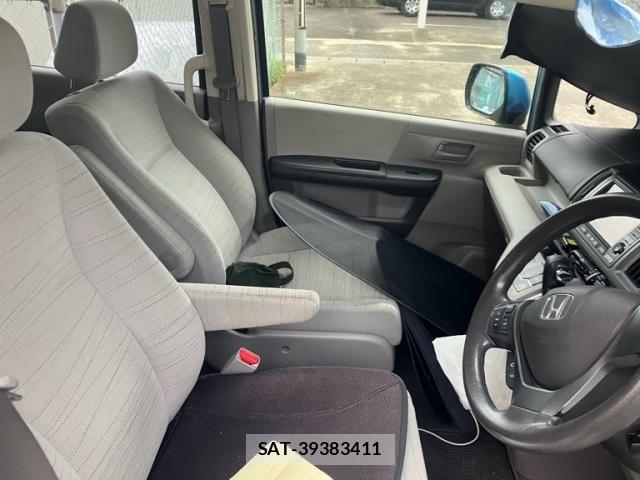 Honda e 2011-05 8415108-7