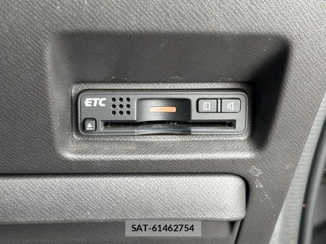 Honda e 2013-10 8415099-18