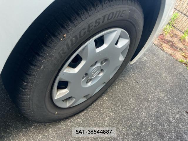 Honda e 2013-09 8415107-5