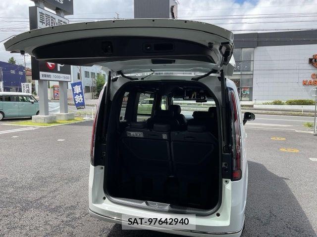 Honda e 2024-09 8415094-13