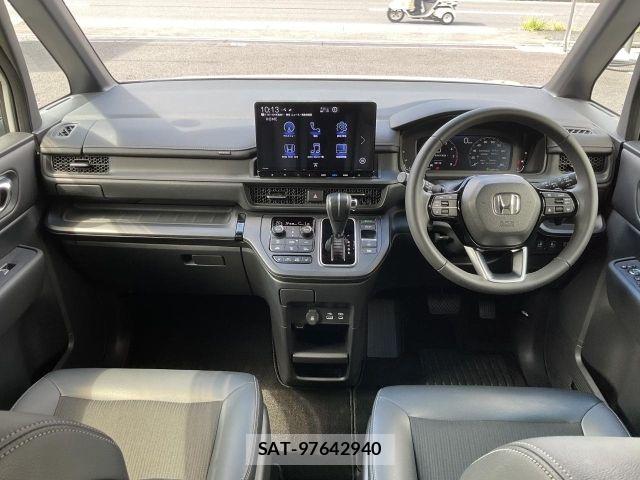 Honda e 2024-09 8415094-1