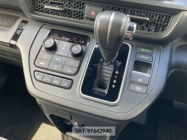 Honda e 2024-09 8415094-22