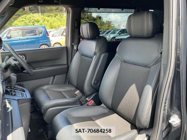 Honda e 2024-02 8415096-10