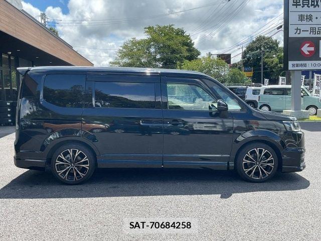 Honda e 2024-02 8415096-16