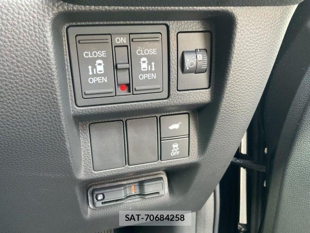 Honda e 2024-02 8415096-22