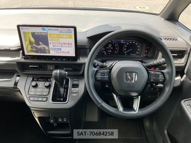 Honda e 2024-02 8415096-7