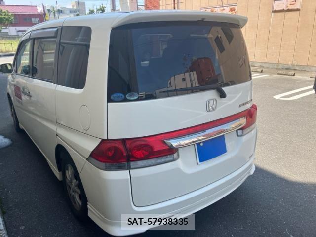 Honda e 2006-10 8438923-3