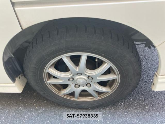 Honda e 2006-10 8438923-7