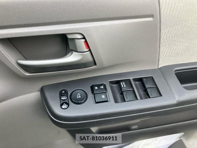 Honda e 2012-12 8458506-11