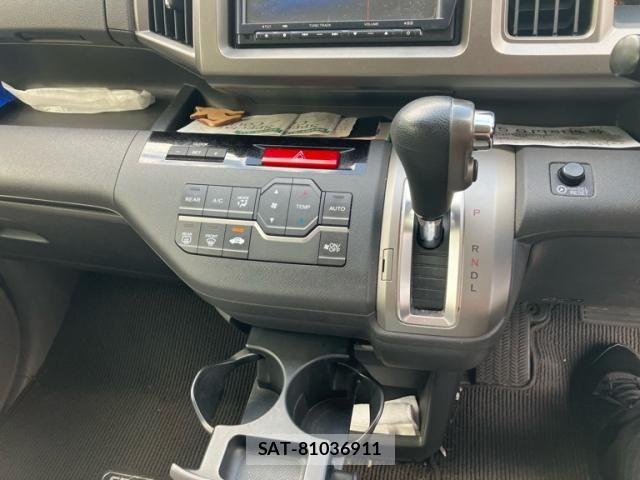 Honda e 2012-12 8458506-12