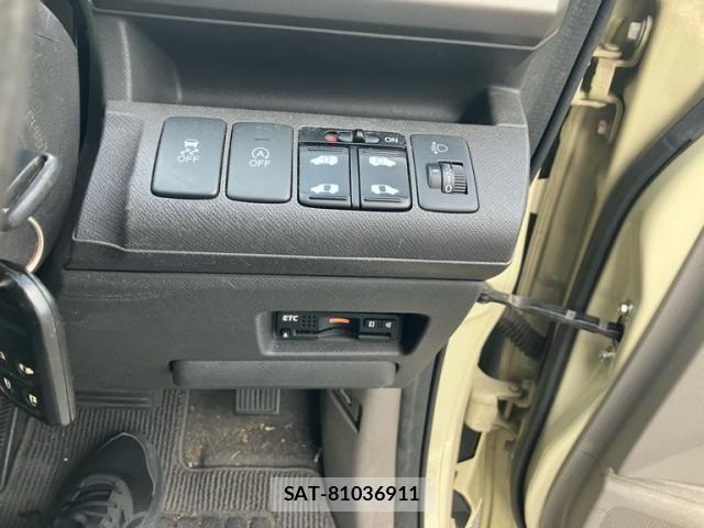 Honda e 2012-12 8458506-16