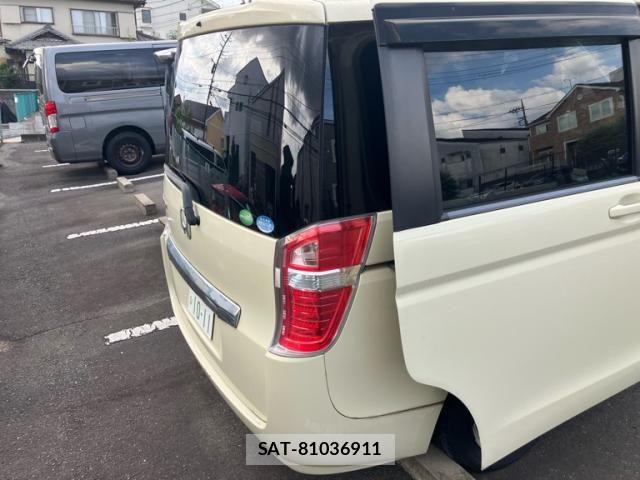 Honda e 2012-12 8458506-5