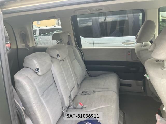 Honda e 2012-12 8458506-6