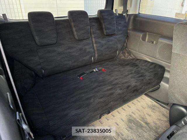 Honda e 2014-02 8527499-9