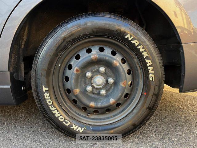 Honda e 2014-02 8527499-13