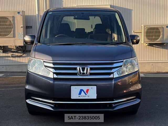 Honda e 2014-02 8527499-14