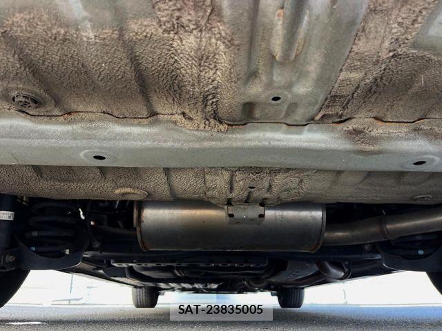Honda e 2014-02 8527499-18