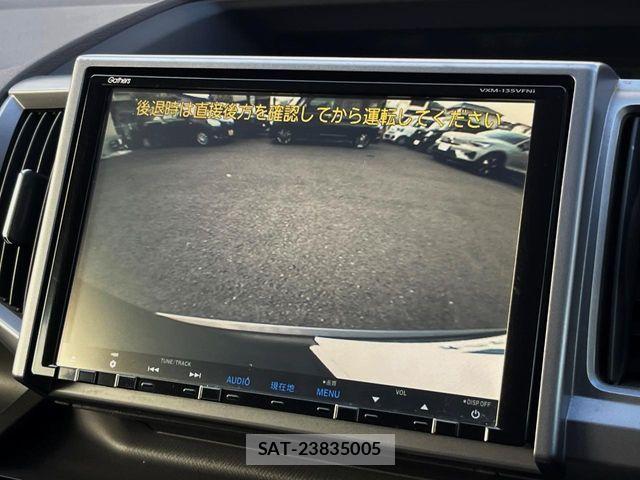 Honda e 2014-02 8527499-3