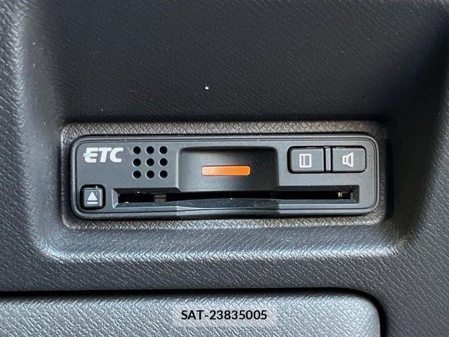 Honda e 2014-02 8527499-5
