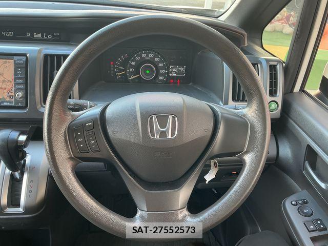 Honda e 2010-08 8563637-9