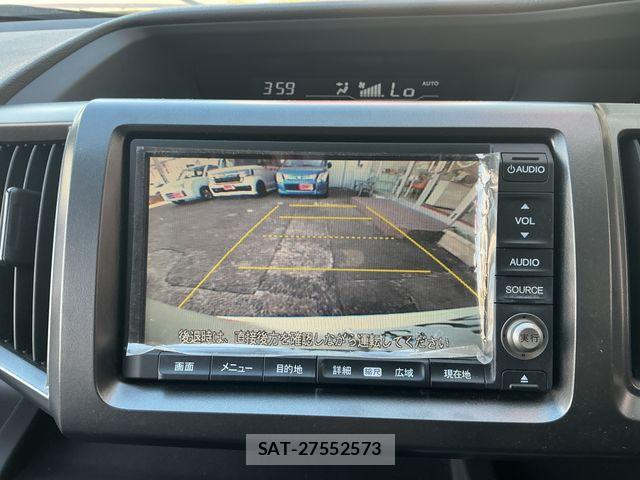 Honda e 2010-08 8563637-6
