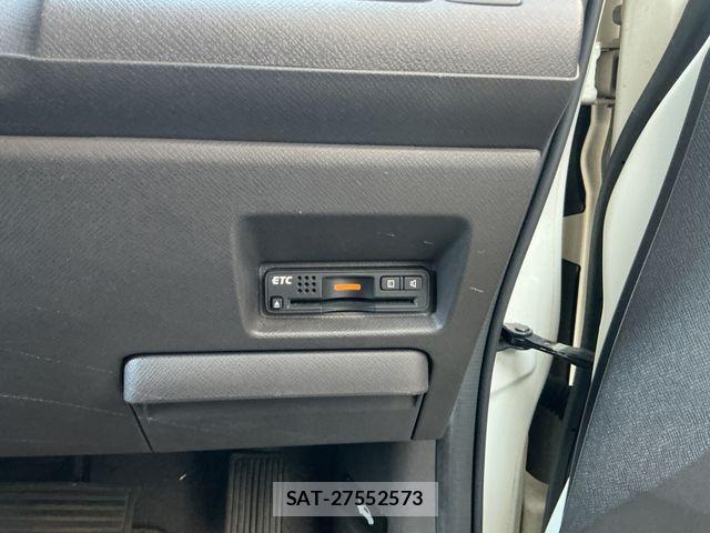 Honda e 2010-08 8563637-7