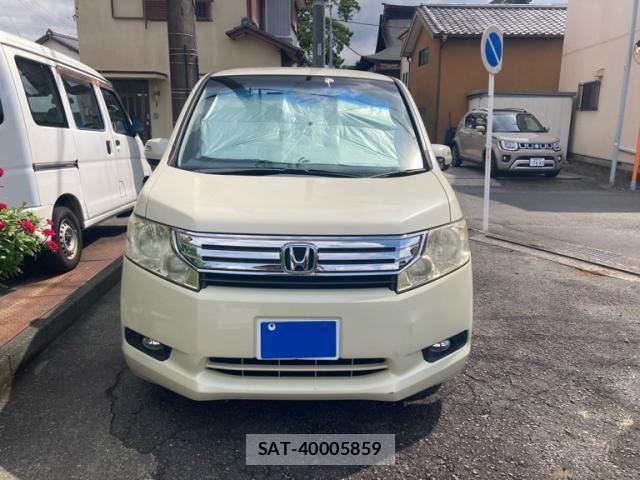 Honda e 2010-06 8563639-0