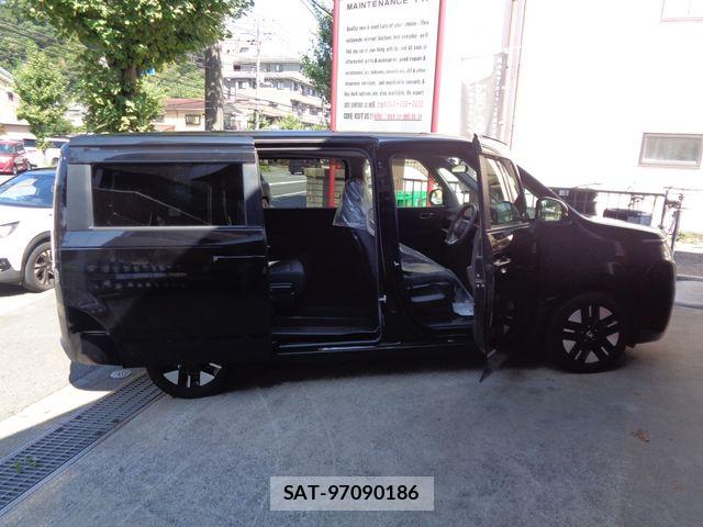 Honda e 2022-07 8563635-9