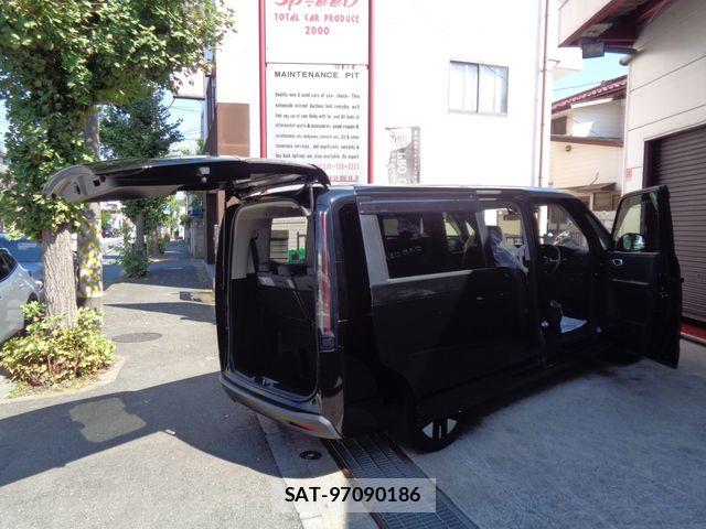 Honda e 2022-07 8563635-11