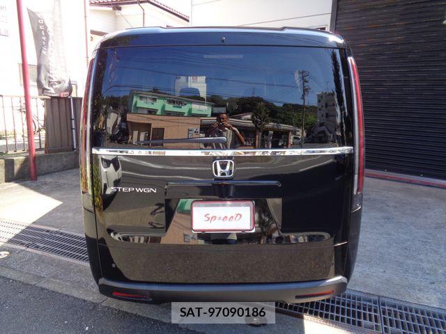 Honda e 2022-07 8563635-12