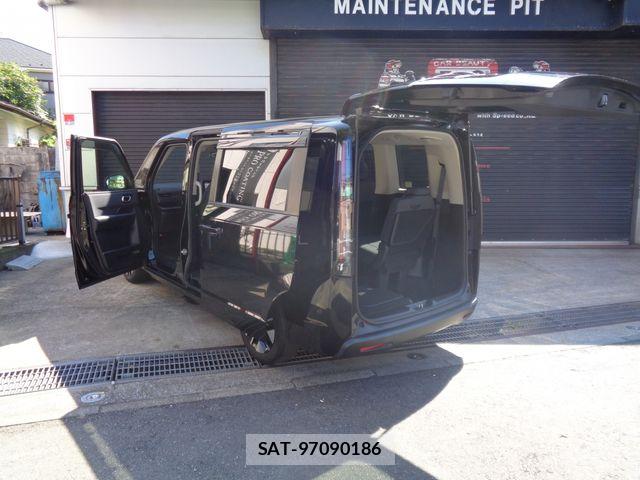Honda e 2022-07 8563635-17