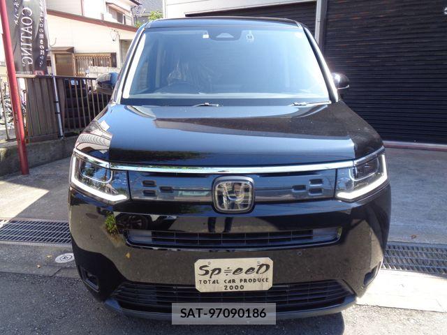 Honda e 2022-07 8563635-1