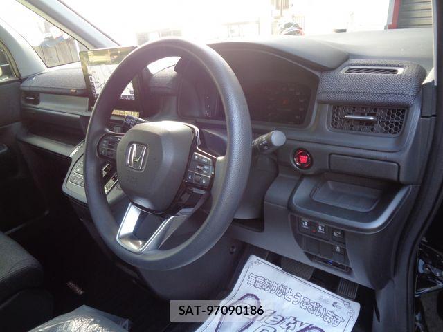Honda e 2022-07 8563635-22