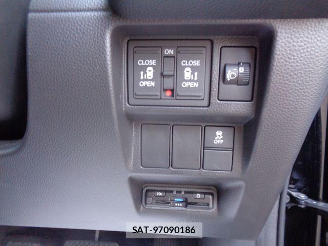 Honda e 2022-07 8563635-26