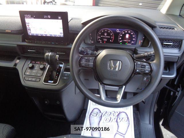 Honda e 2022-07 8563635-2