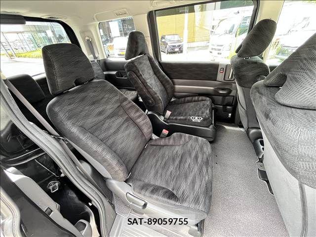 Honda e 2013-11 8563638-12