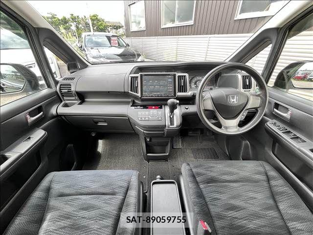 Honda e 2013-11 8563638-17