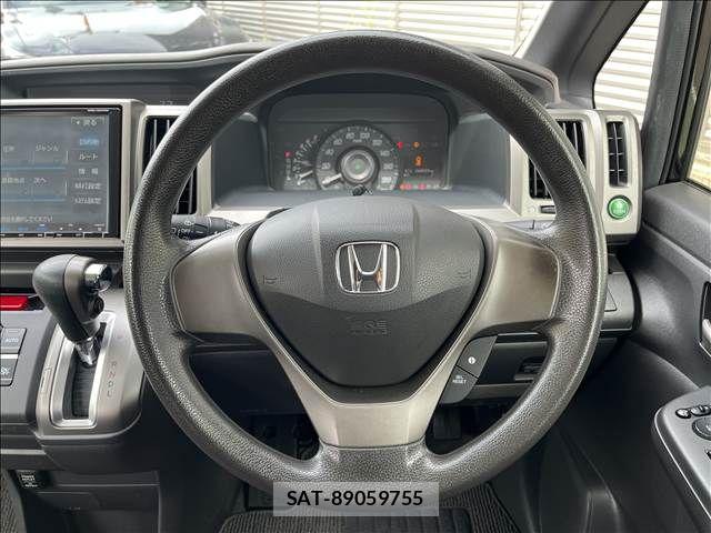 Honda e 2013-11 8563638-19