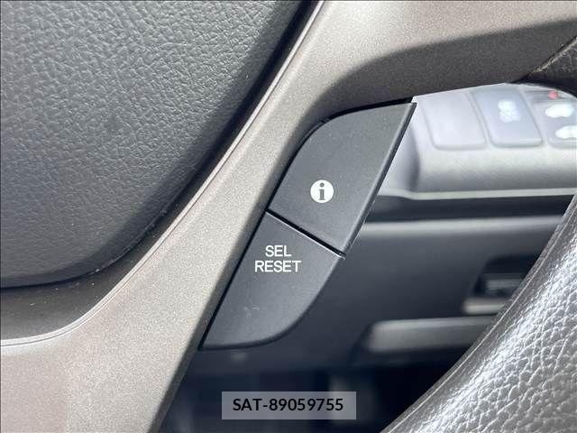 Honda e 2013-11 8563638-25