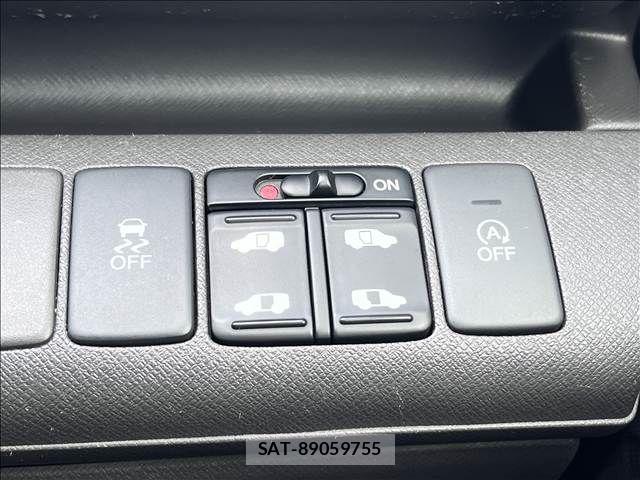 Honda e 2013-11 8563638-28