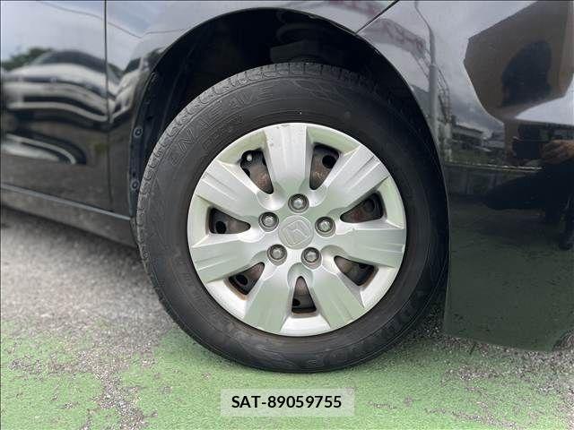 Honda e 2013-11 8563638-8