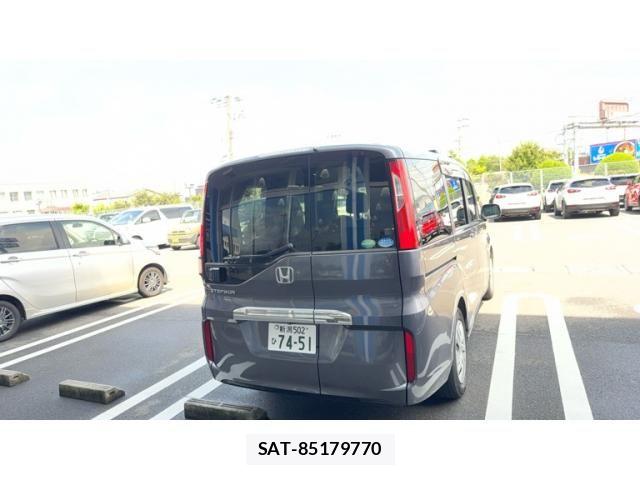 Honda e 2016-07 8563636-1